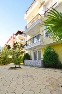 Studio Sunny Beach resort